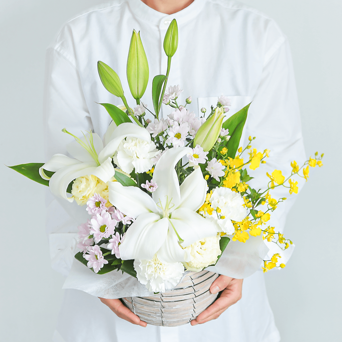 【お供え花・仏花】花瓶要らずでそのまま飾れるアレンジメント「レェーヴ」。ペットのお供えのお花にもオススメ。花屋の通販|大阪の花屋04