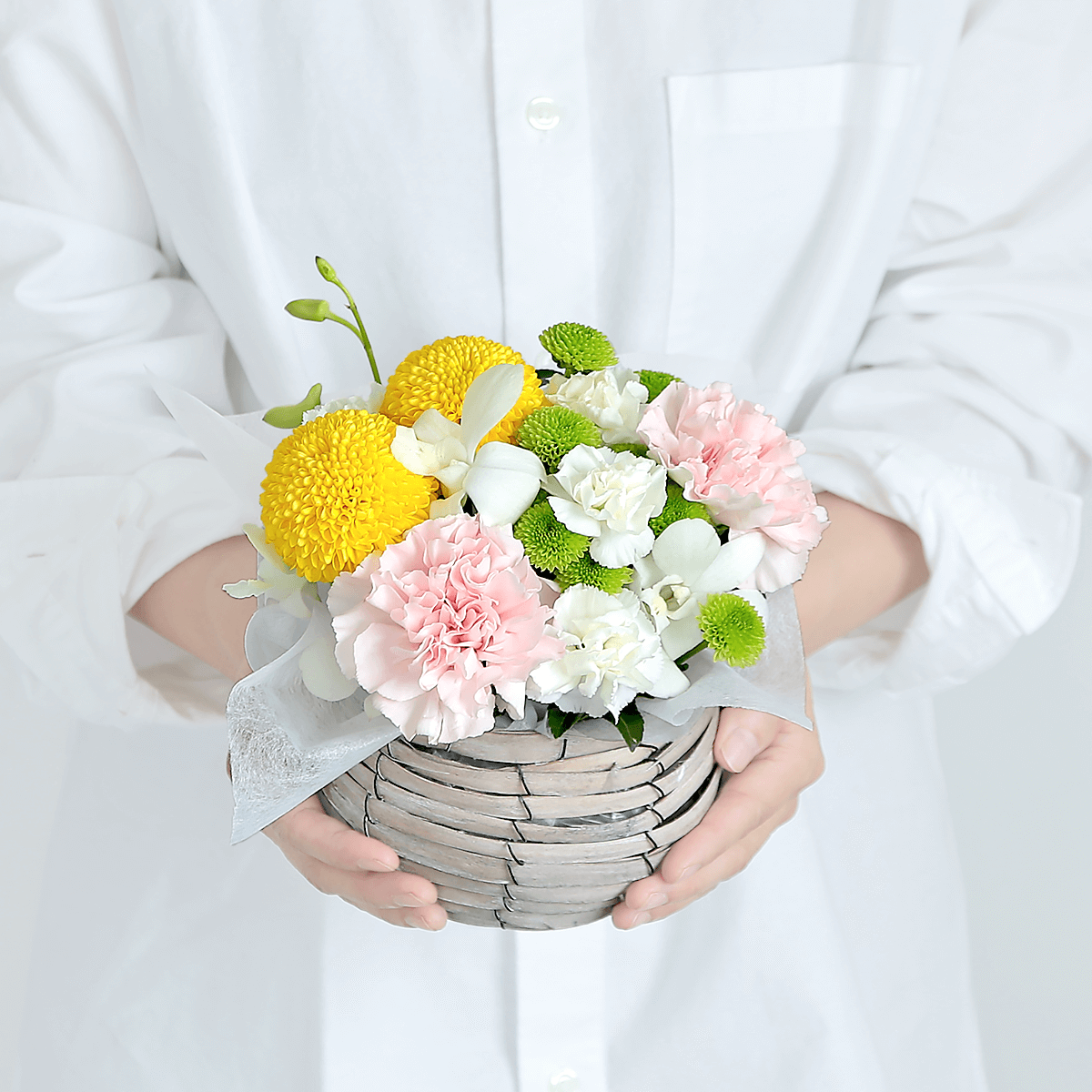 【お供え花・仏花】花瓶要らずでそのまま飾れるアレンジメント「メモワール ホワイトピンク」。ペットのお供えのお花にもオススメ。花屋の通販|大阪の花屋08