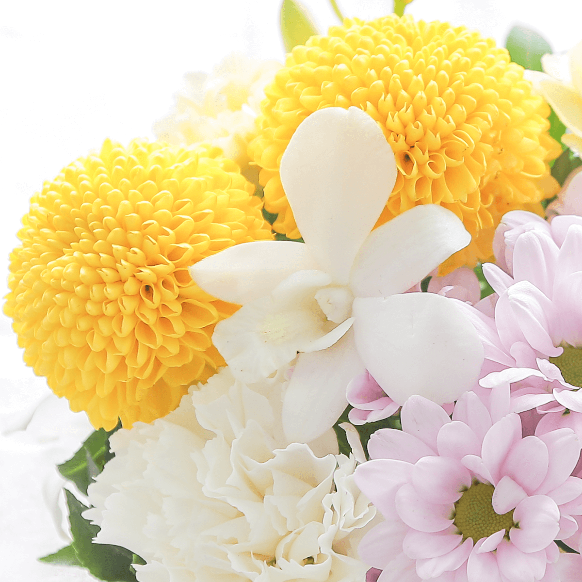 【お供え花・仏花】花瓶要らずでそのまま飾れるアレンジメント「メモワール」。ペットのお供えのお花にもオススメ。花屋の通販|大阪の花屋03