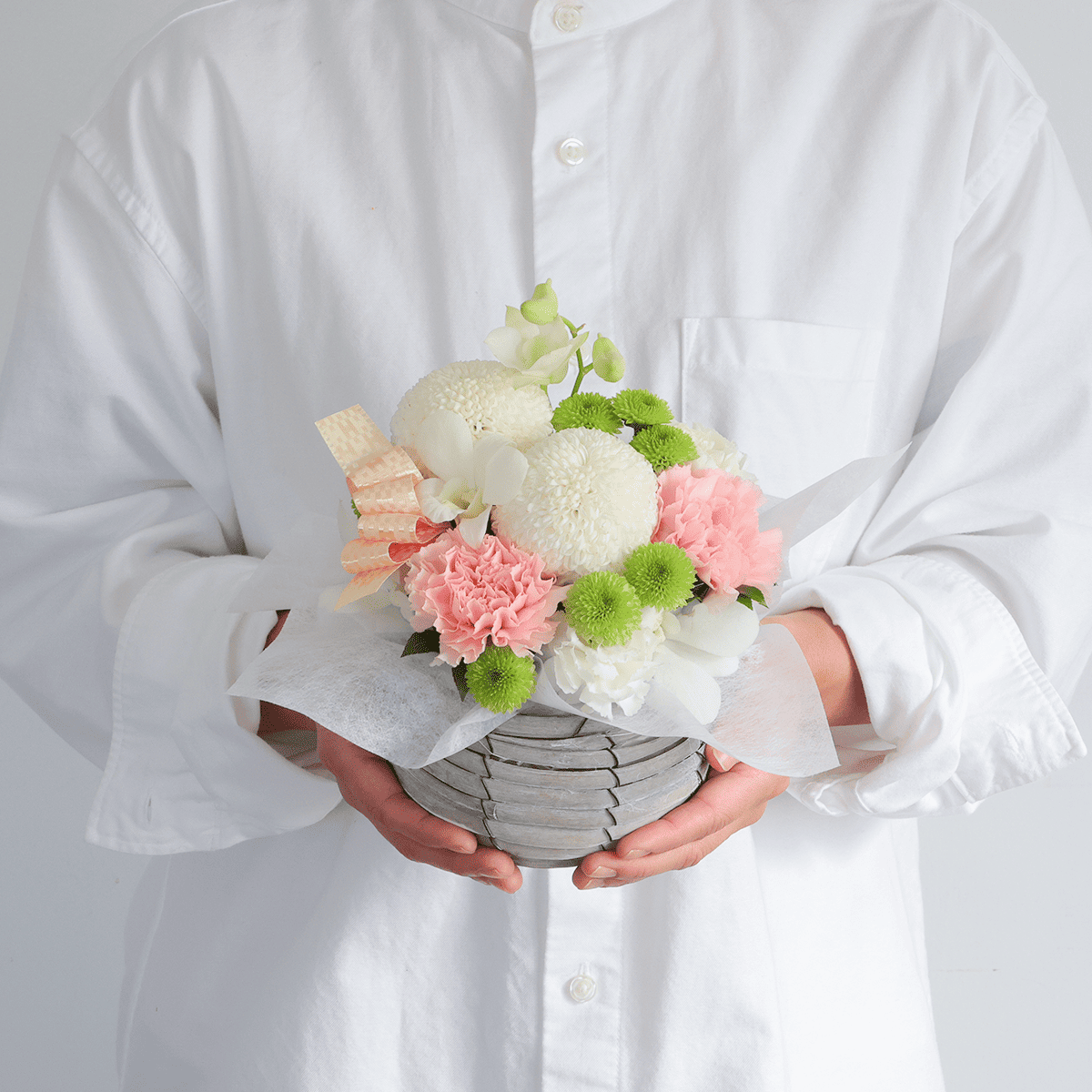 【お供え花・仏花】WEB限定|アレンジメント「メモワール ピンク」(白のピンポンマム)