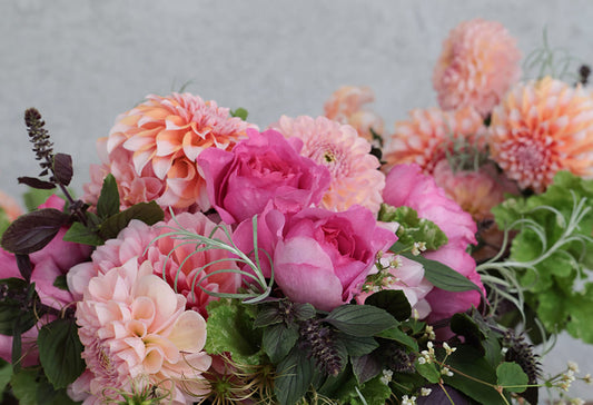 【2026母の日】デザイナーにインタビュー。母の日に込める想い