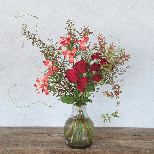 《期間限定》2024年【星座で贈るバースデーブーケ/さそり座/Sサイズ】アストロロジー・ライター Sayaさん監修