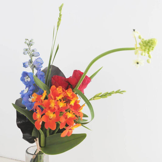 《期間限定》【星座で贈るバースデーブーケ/おひつじ座/Sサイズ】アストロロジー・ライター Sayaさん監修