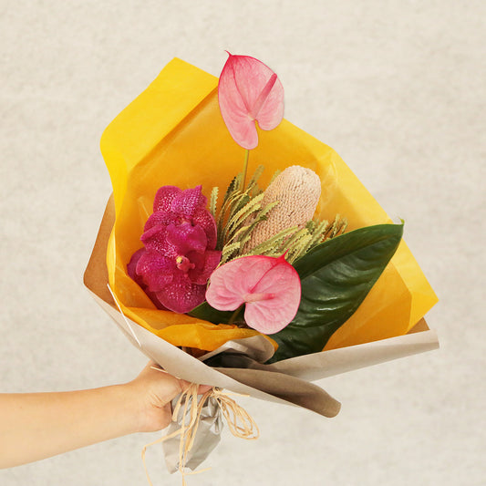 《期間限定》【星座で贈るバースデーブーケ/しし座/Sサイズ】アストロロジー・ライター Sayaさん監修