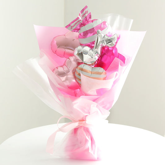 ピンク色のハートをメインに使ったバルーンギフト