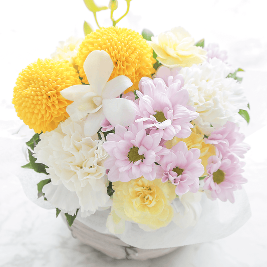 【お供え花・仏花】花瓶要らずでそのまま飾れるアレンジメント「メモワール」。ペットのお供えのお花にもオススメ。花屋の通販|大阪の花屋02