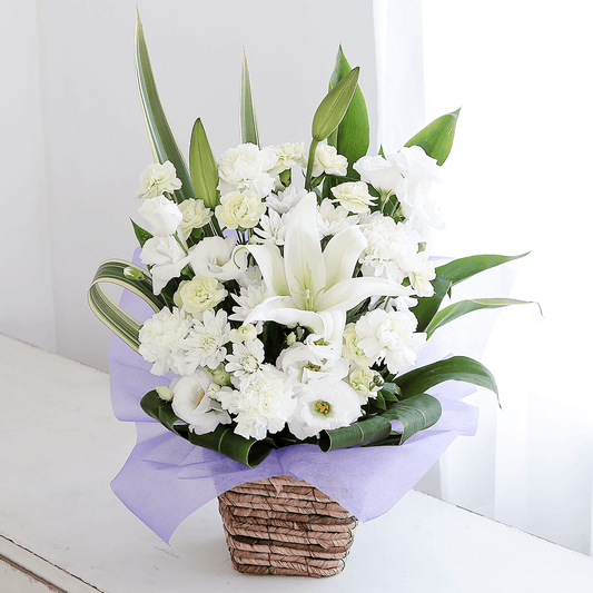 【お供え花・仏花】花瓶要らずでそのまま飾れるアレンジメント「シエル」。ペットのお供えのお花にもオススメ。花屋の通販|大阪の花屋01