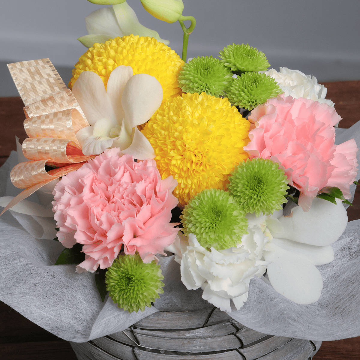 【お供え花・仏花】WEB限定｜アレンジメント「メモワール ピンク」（お線香セット）(黄色のピンポンマム）