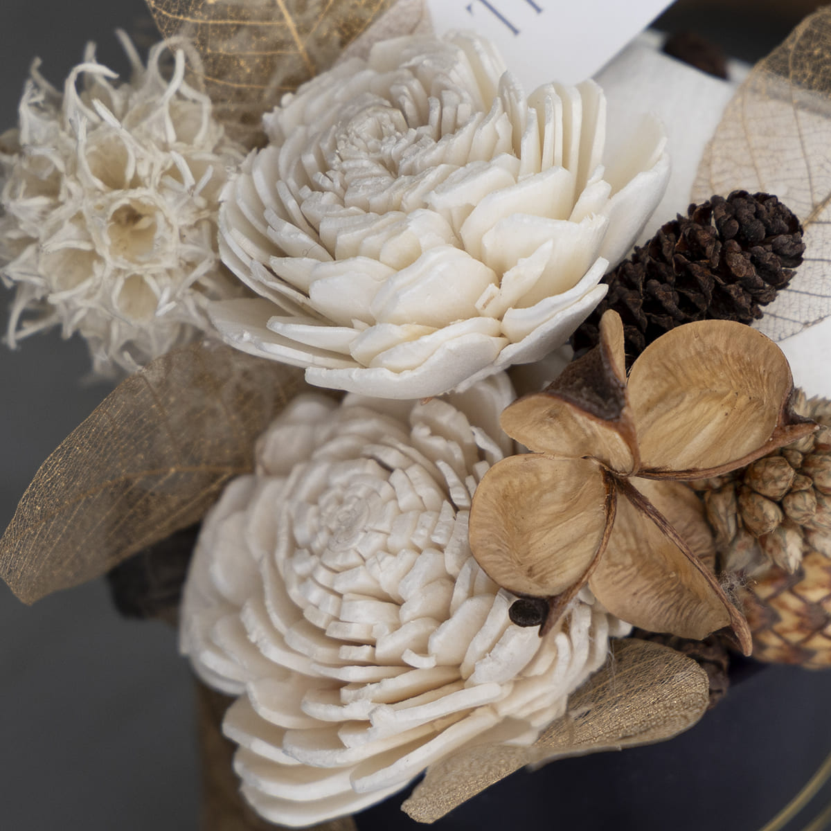 Mother's Day Gift: "Bliss" Dried Flowers | Black Bean Tea and Bean Snack Set (Shipping available to Hokkaido and Tohoku)