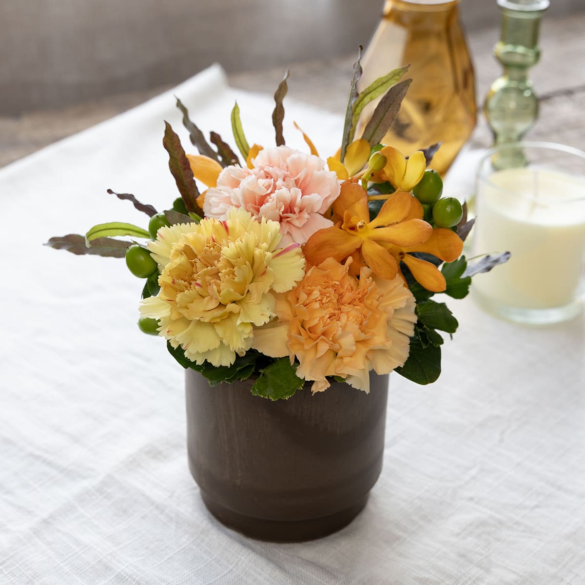 [Mother's Day Gift] Fresh Flower Arrangement "Kirari" Orange Hand Cream Set