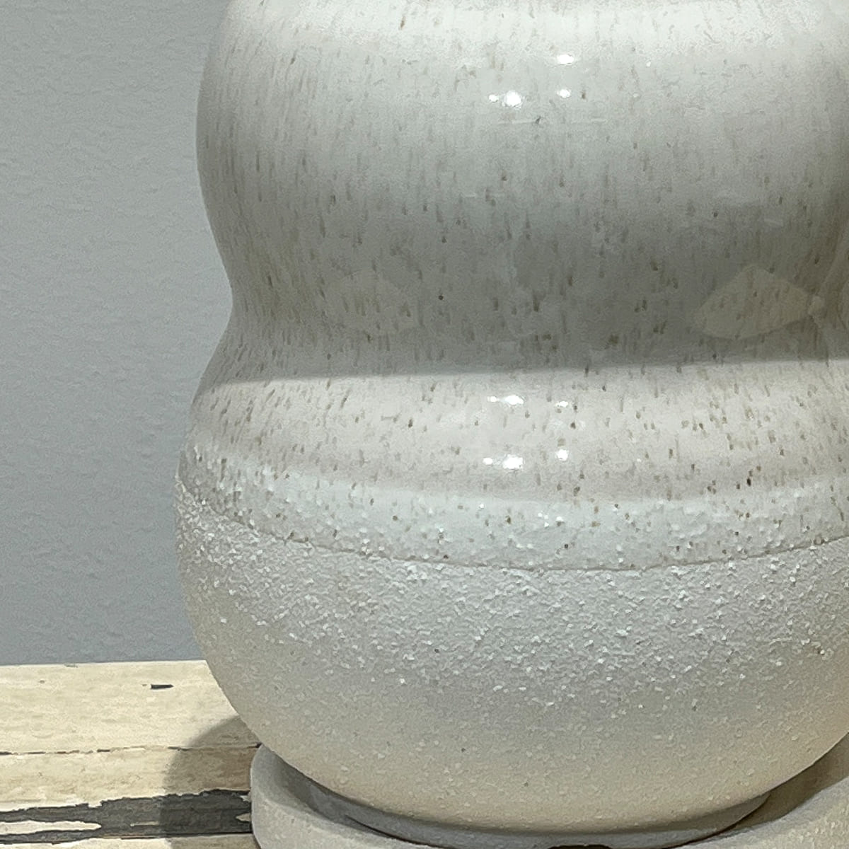 【植木鉢】くびれのある瓢箪型の陶器鉢（受け皿付き）