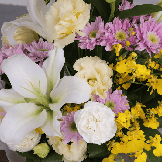 【お供え花・仏花】WEB限定｜アレンジメント「レェーヴ ピンク」（白のユリ）