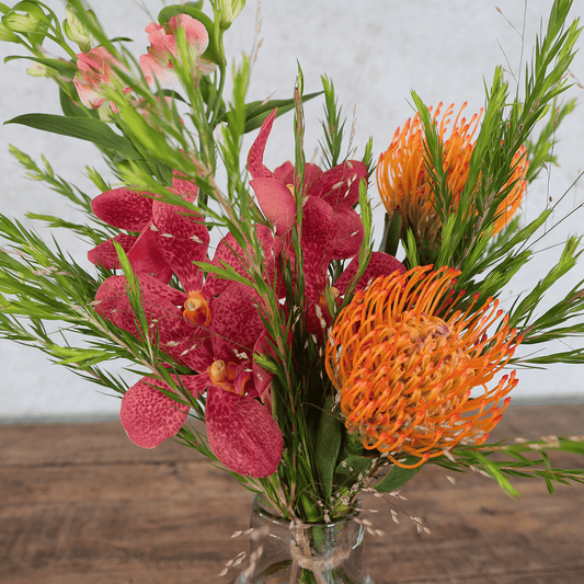 《期間限定》2025年【星座で贈るバースデーブーケ/いて座/Sサイズ】アストロロジー・ライター Sayaさん監修