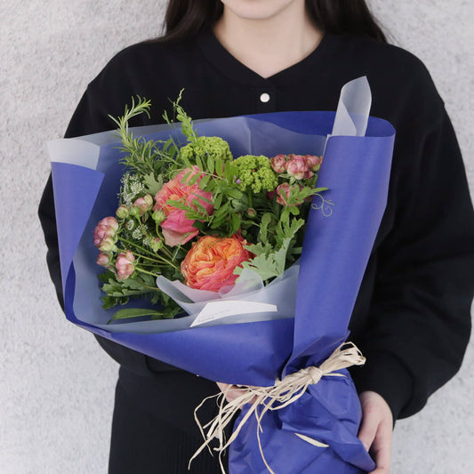 《期間限定》【星座で贈るバースデーブーケ/おうし座/Lサイズ】アストロロジー・ライター Sayaさん監修